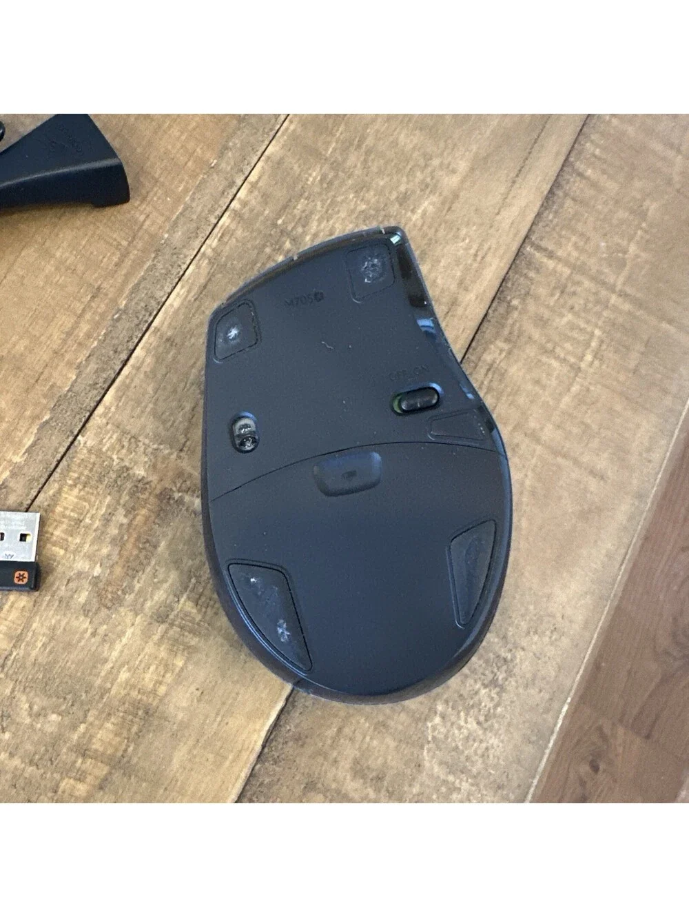 Logitech M705 Wireless Optical Mouse w/USB Receiver And Betteries